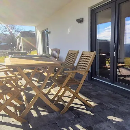 Serenity Vista Retreat